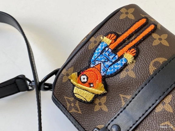 VUITTON LEEPALL LOUIS NANO 0805